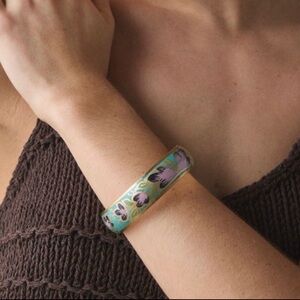 NEW Floral enamel bangle bracelet by Urban Outfitters NWT